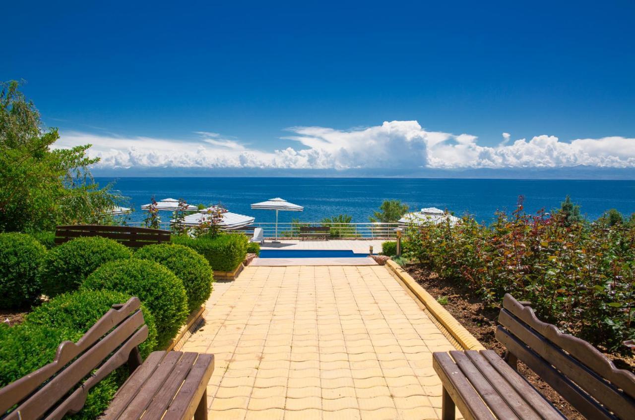 Azure Sport Resort Bulan Sogottuu Esterno foto