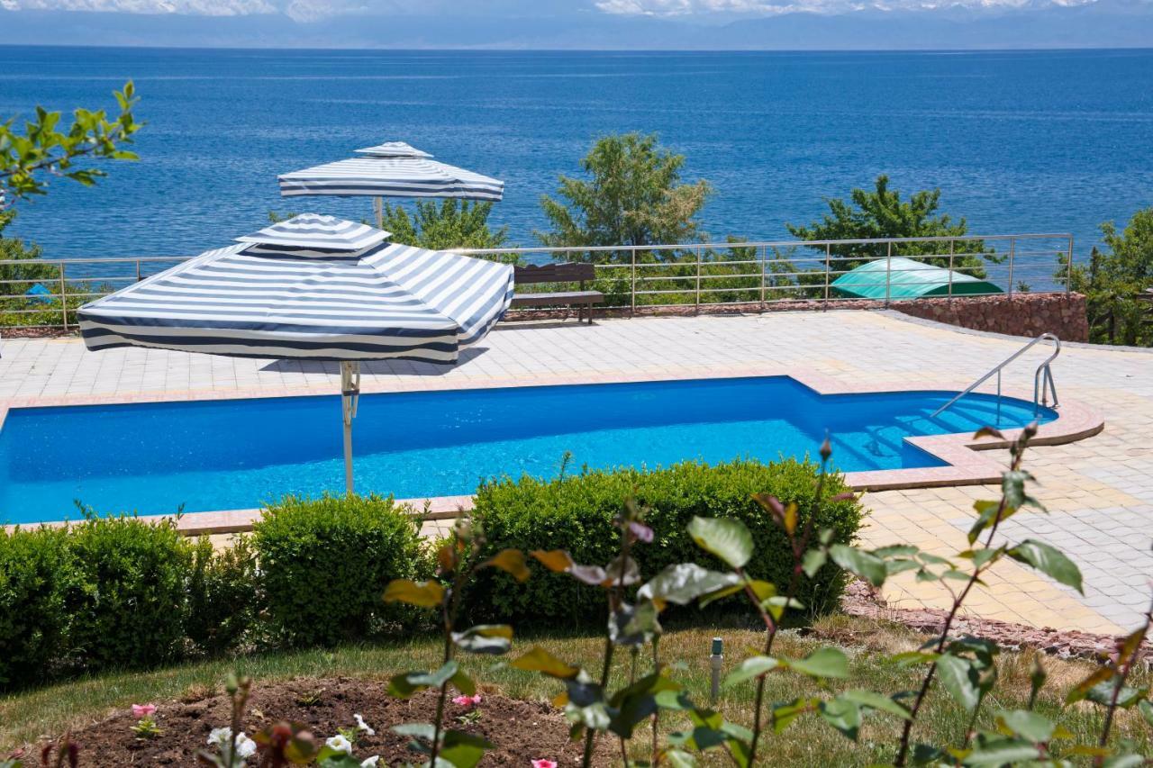Azure Sport Resort Bulan Sogottuu Esterno foto